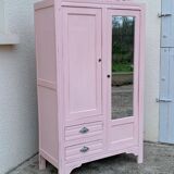 Parisian hotel wardrobe 1930