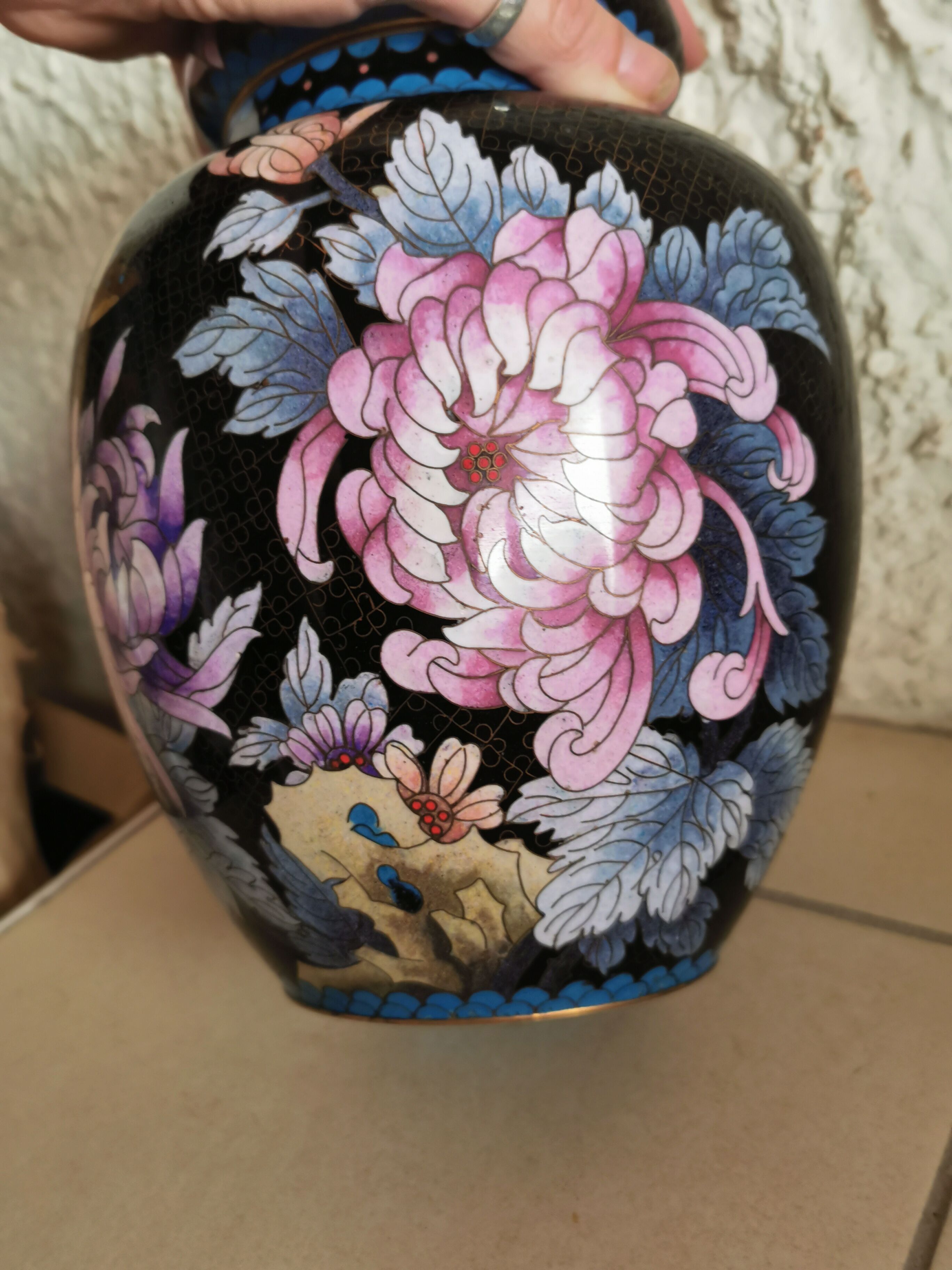 Victorian-era partitioned ginger pot