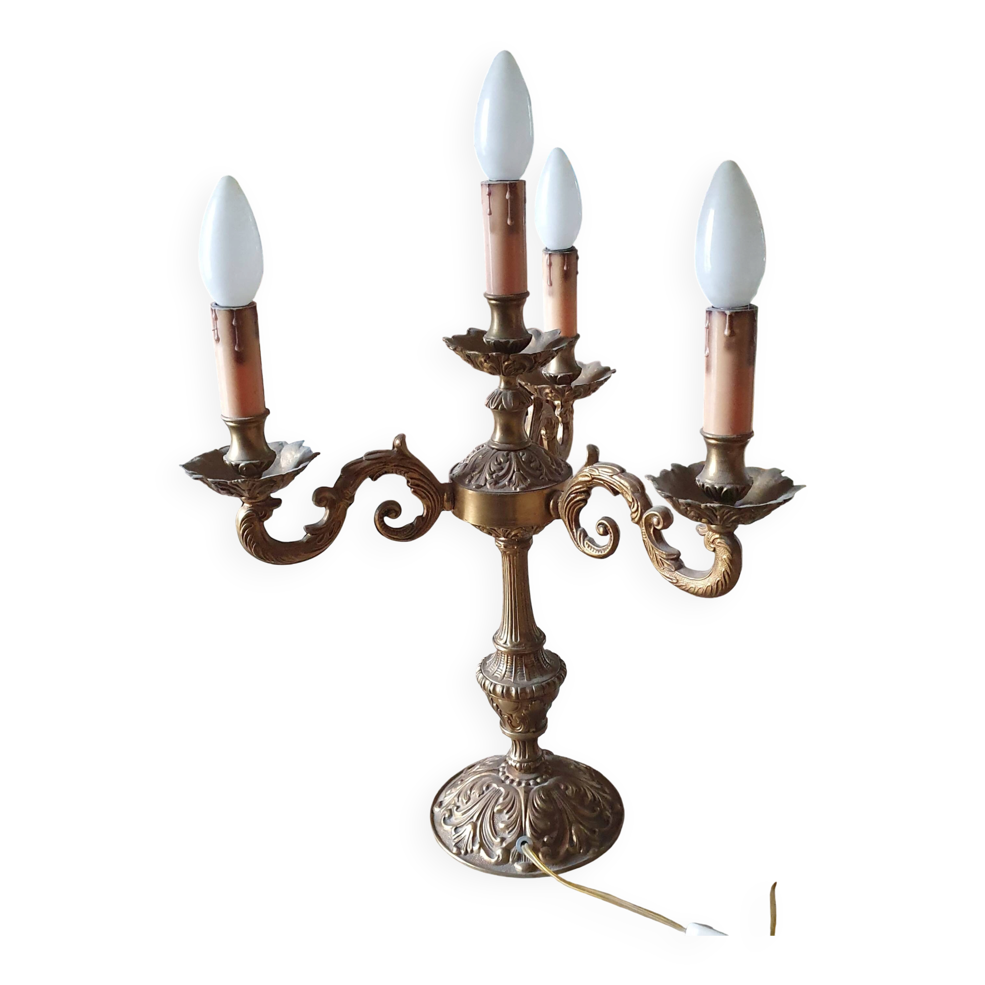 Vintage electric candelabrum with 4 lights in patinated bronze or brass.
