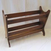 Porte-revues en bois