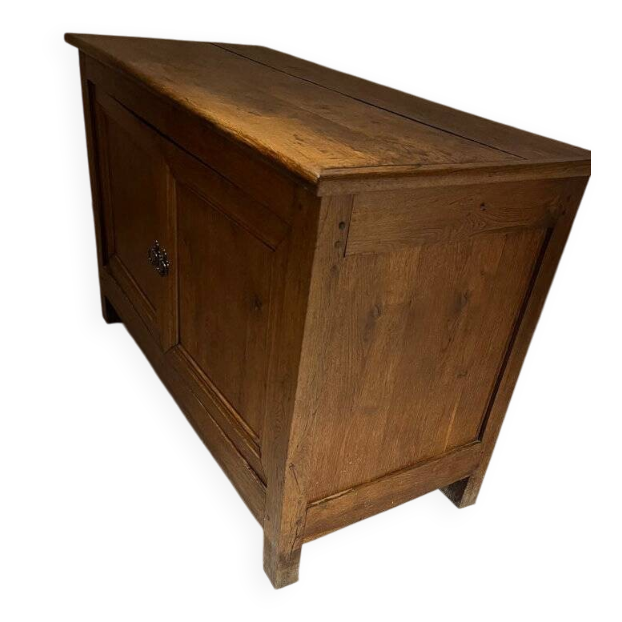 Buffet made of solid oak from the 1930s/40s.