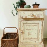 Patinated pine jam maker