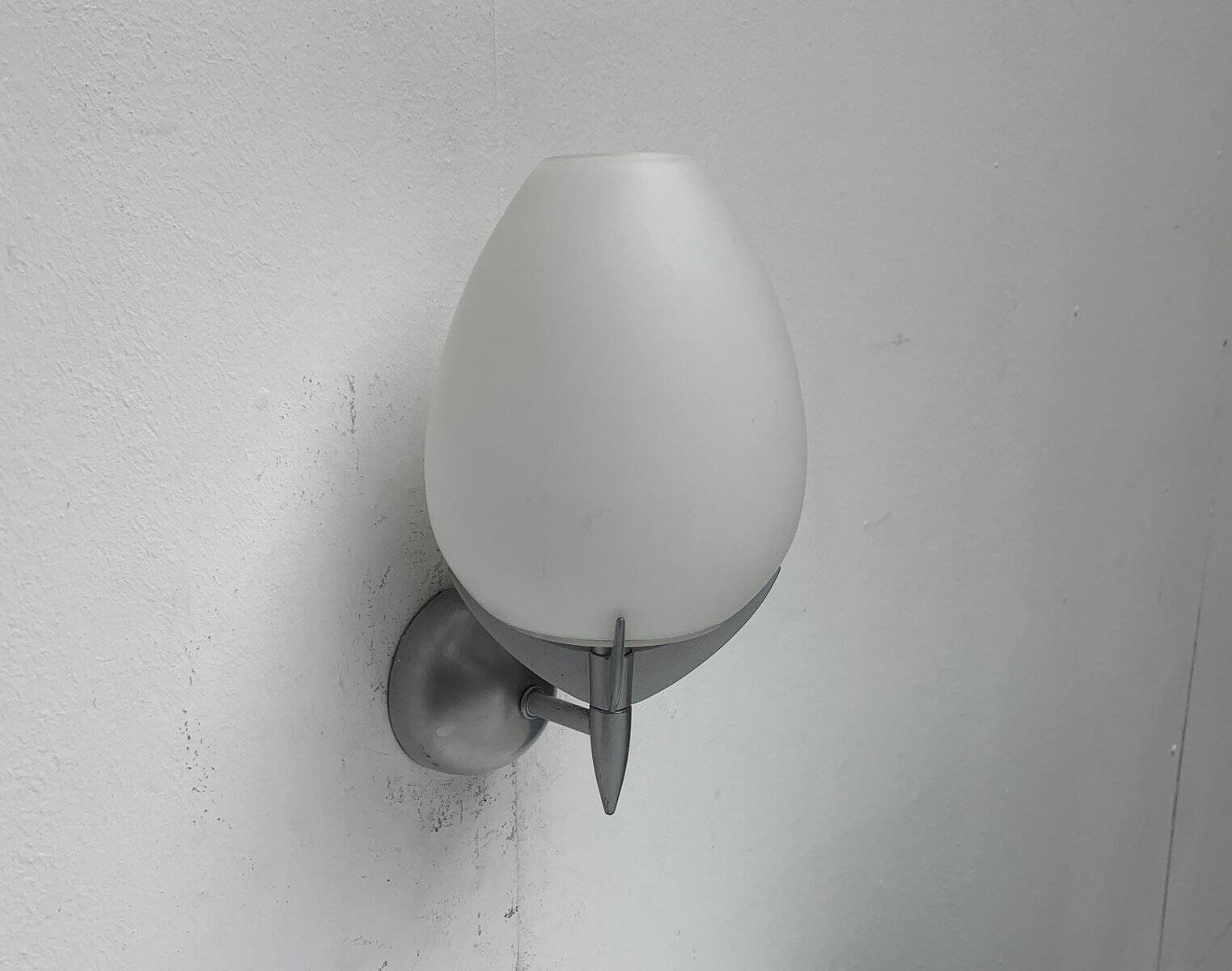 Vintage wall lamp in postmodern Italian glass by Lucente.