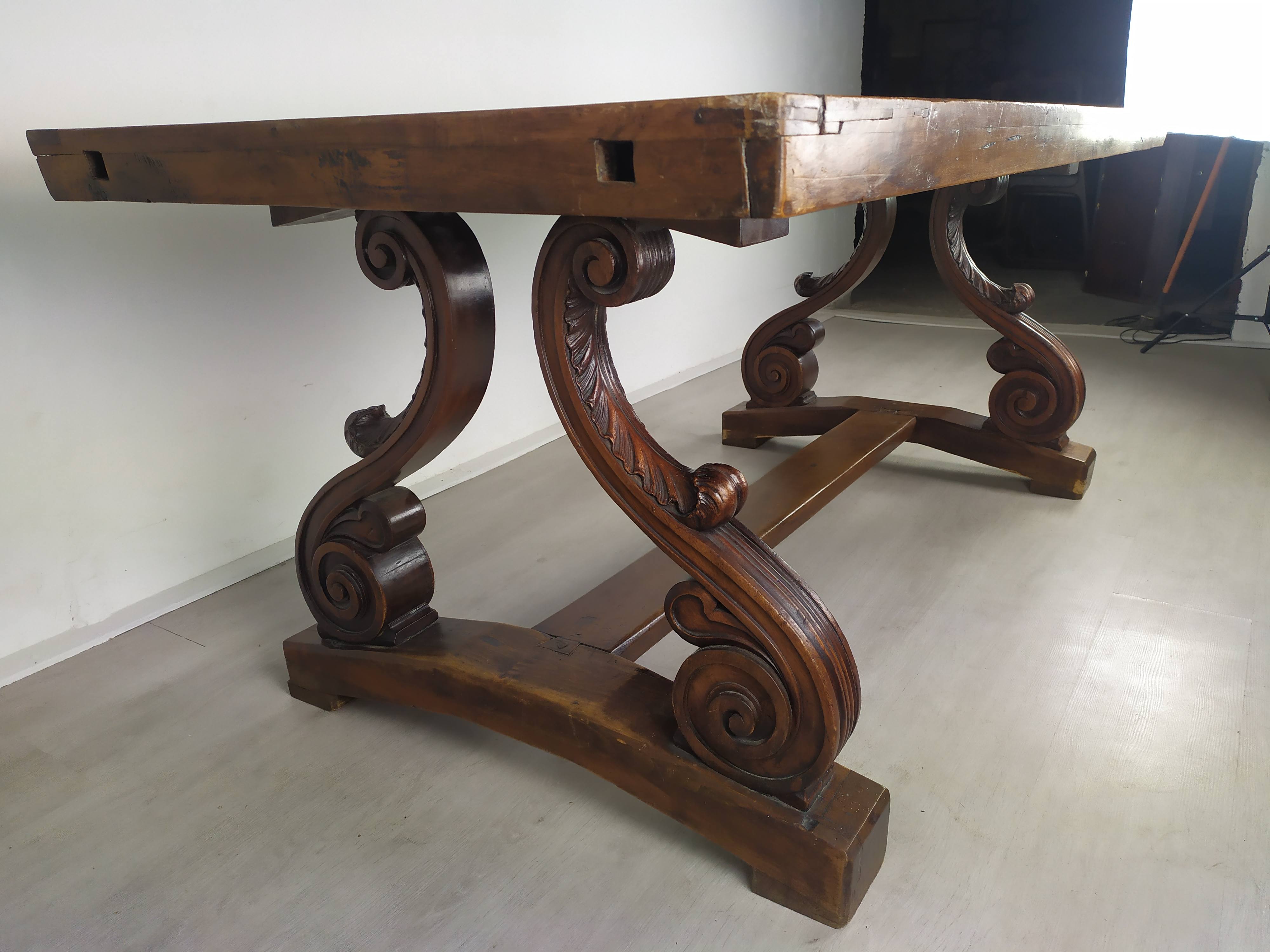 Spanish renaissance table