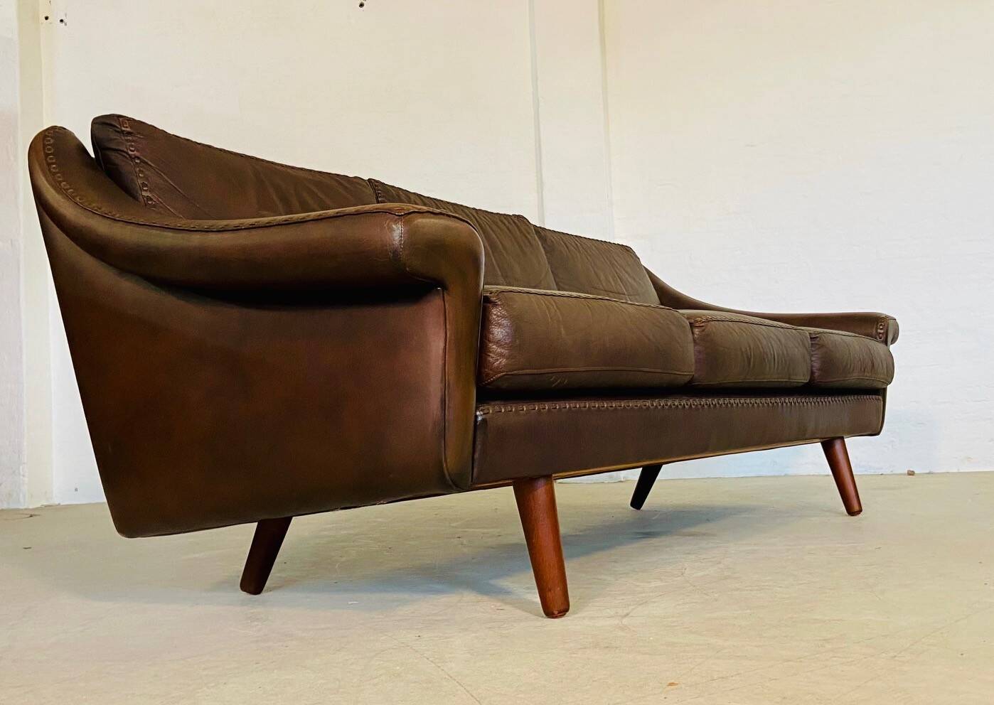Vintage Danish mid-century retro Aage Christiansen (Matador) leather sofa 60s