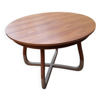 Vintage sled base round table