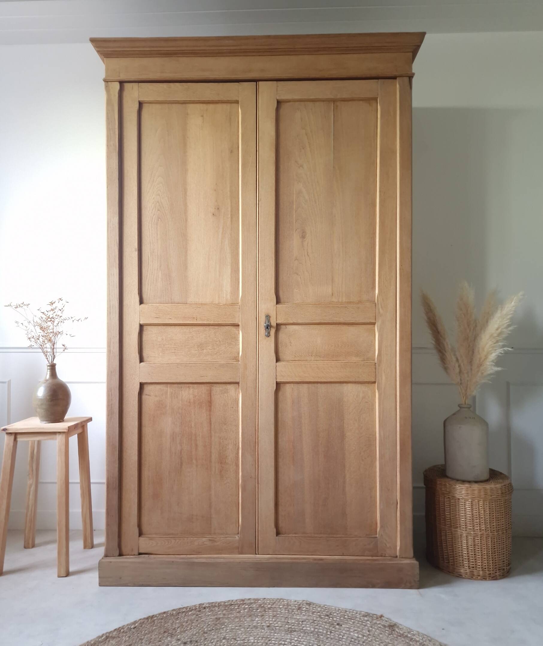 Armoire parisienne