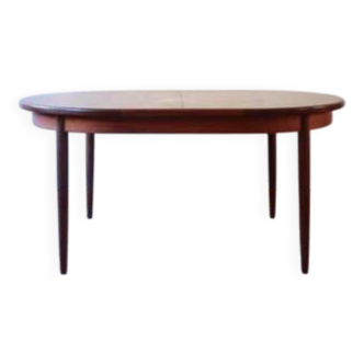 Large Scandinavian oval extendable table G-Plan