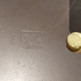 3 Chaises en skaï marron chocolat des années 1960-1970, estampillées.