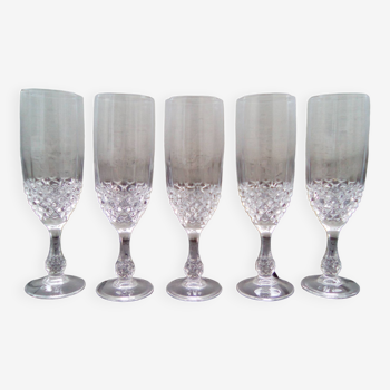 Set of 5 Lumiarc champagne flutes from the 70s