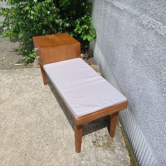 Scandinavian-style telephone bench