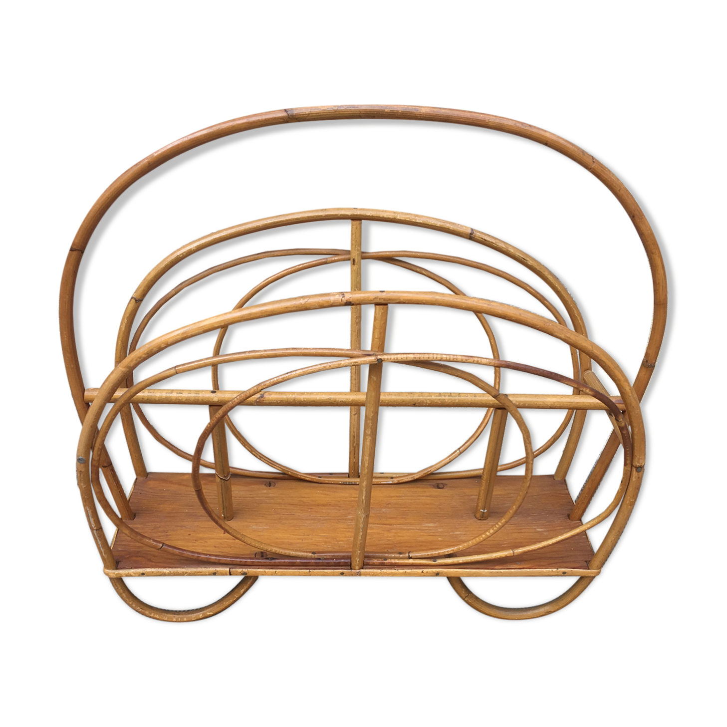 Rattan magazine rack