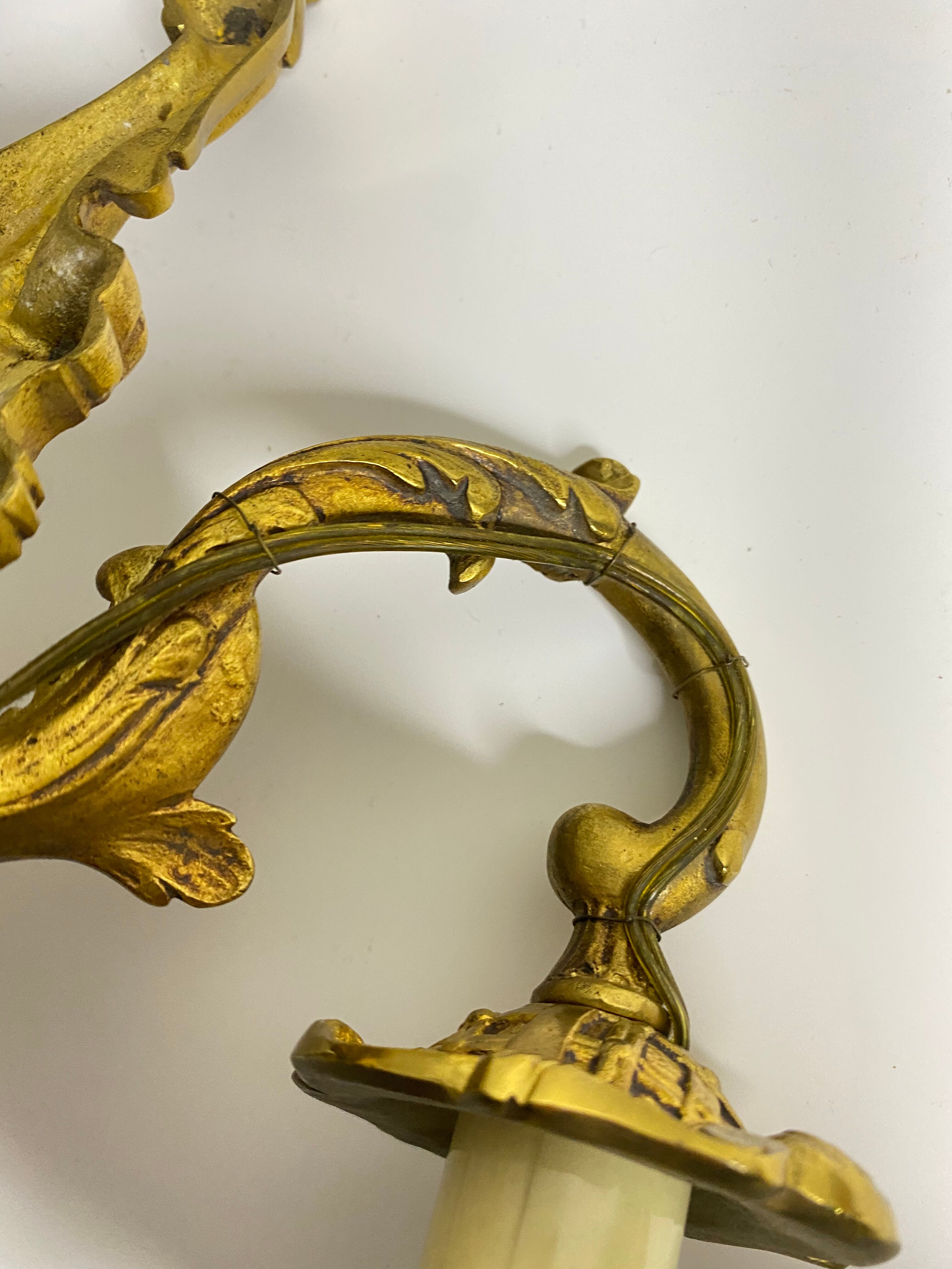 Bronze wall lamp rockery style