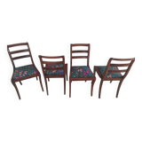 Set of 4 wooden chairs