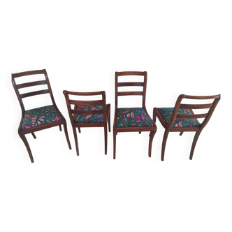 Lot de 4 chaises en bois
