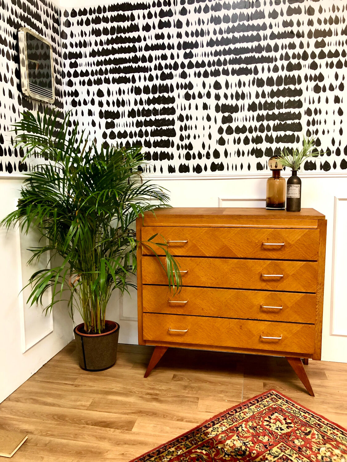 Compass feet dresser