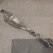 Silver-plated asparagus tongs with guilloche decoration and goldsmith Christofle