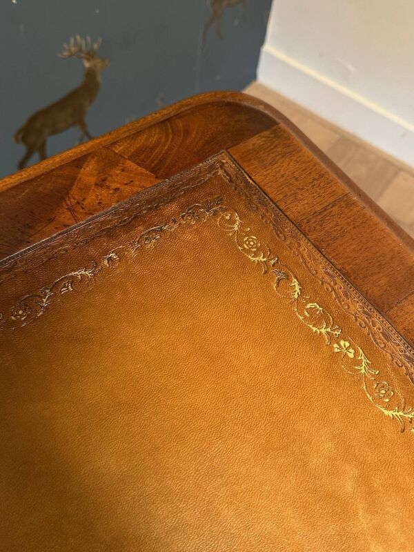 Table d'écriture antique