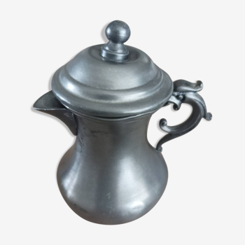 Miniature carafe