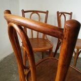 Set of 4 curved wooden bistro chairs, pin back