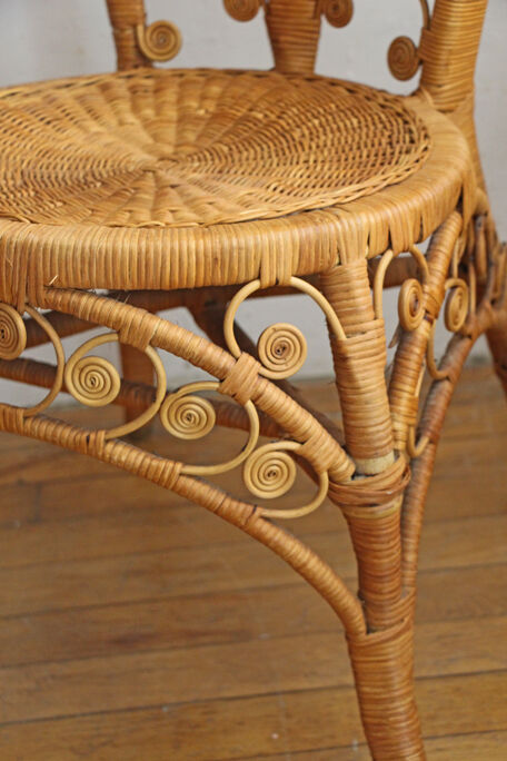 Chaise peacock en rotin