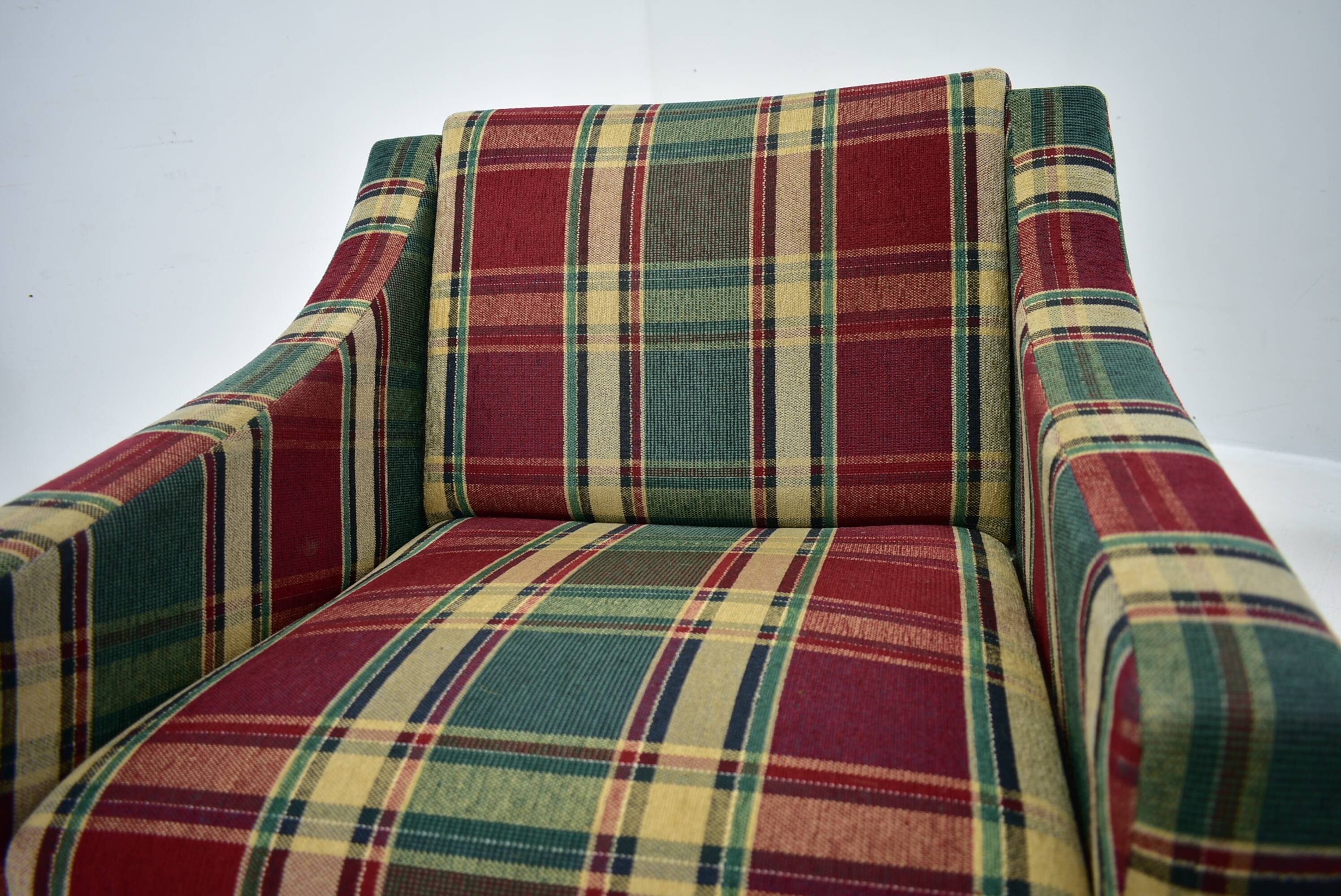1970s Pair of Italian Design Armchairs