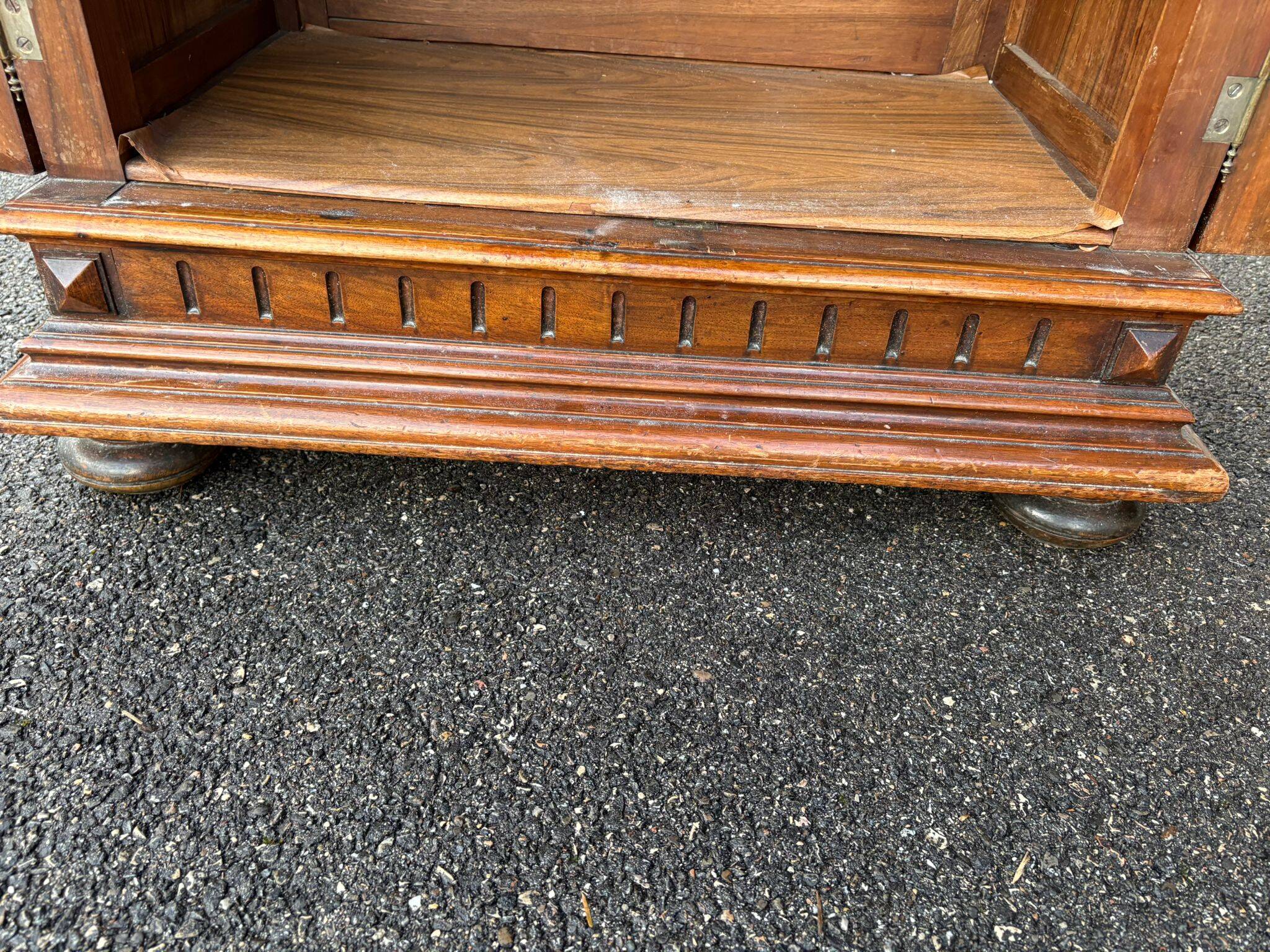 Renaissance furniture