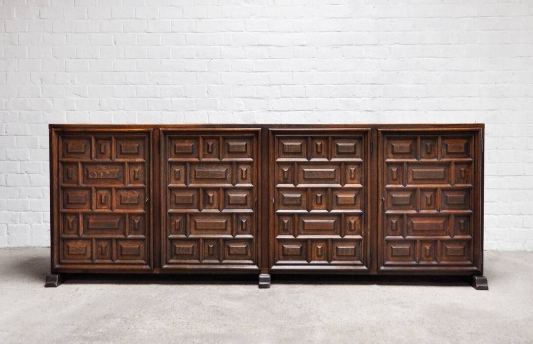 Spanish Brutalist Buffet