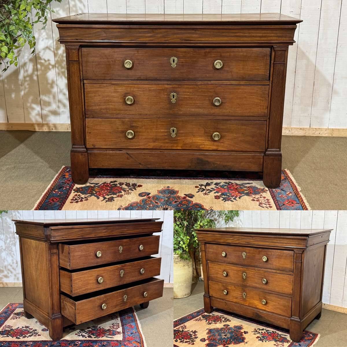Commode Restauration 19ème en châtaigner