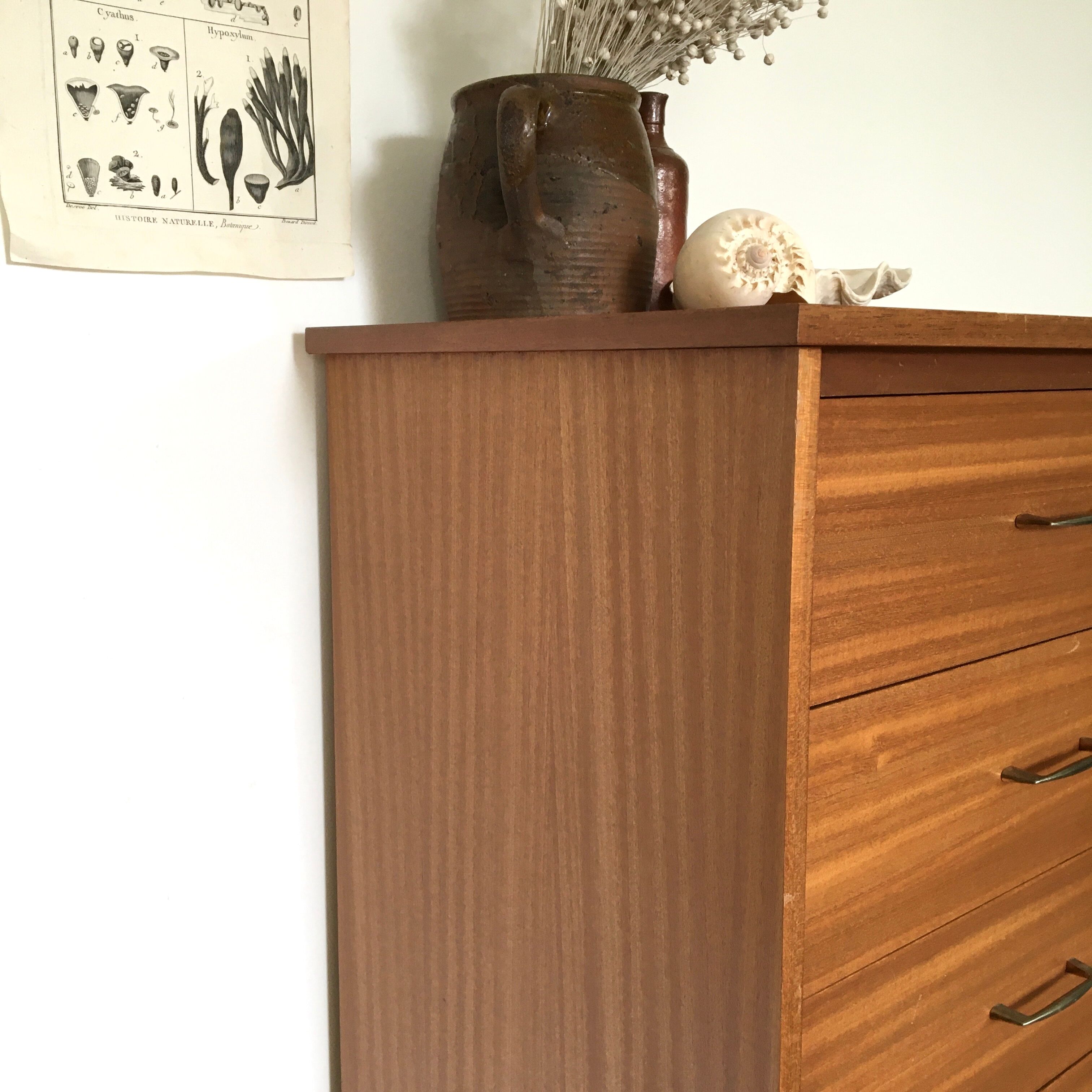 Vintage chest of drawers