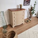 Rounded front chest of drawers