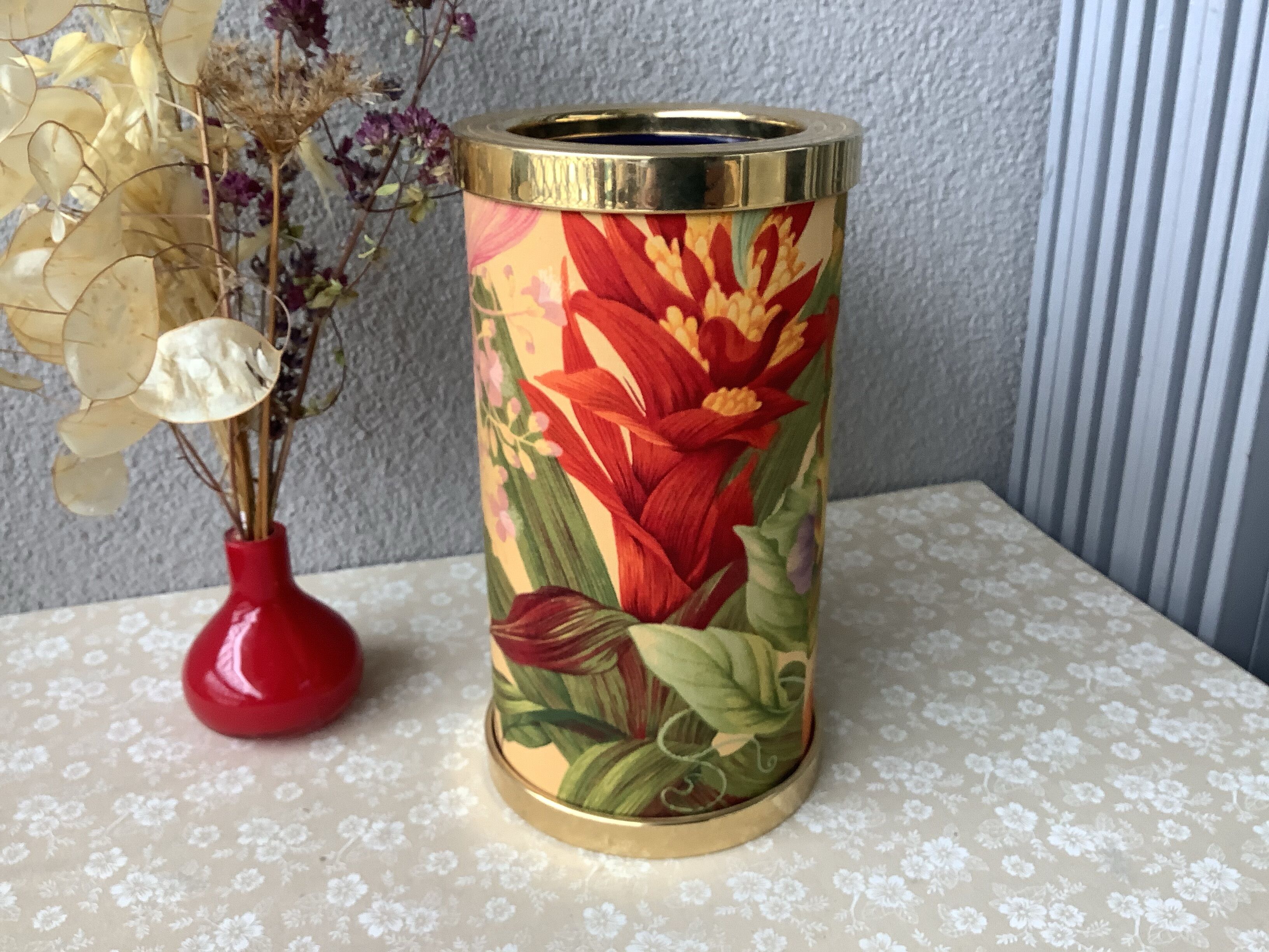 Vintage bottle refresher insulated