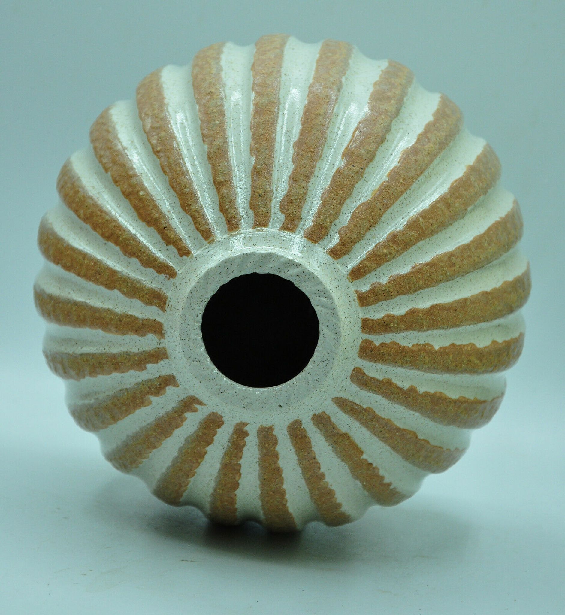 Coloquinte vase in recoiking by Jacques Breugnot
