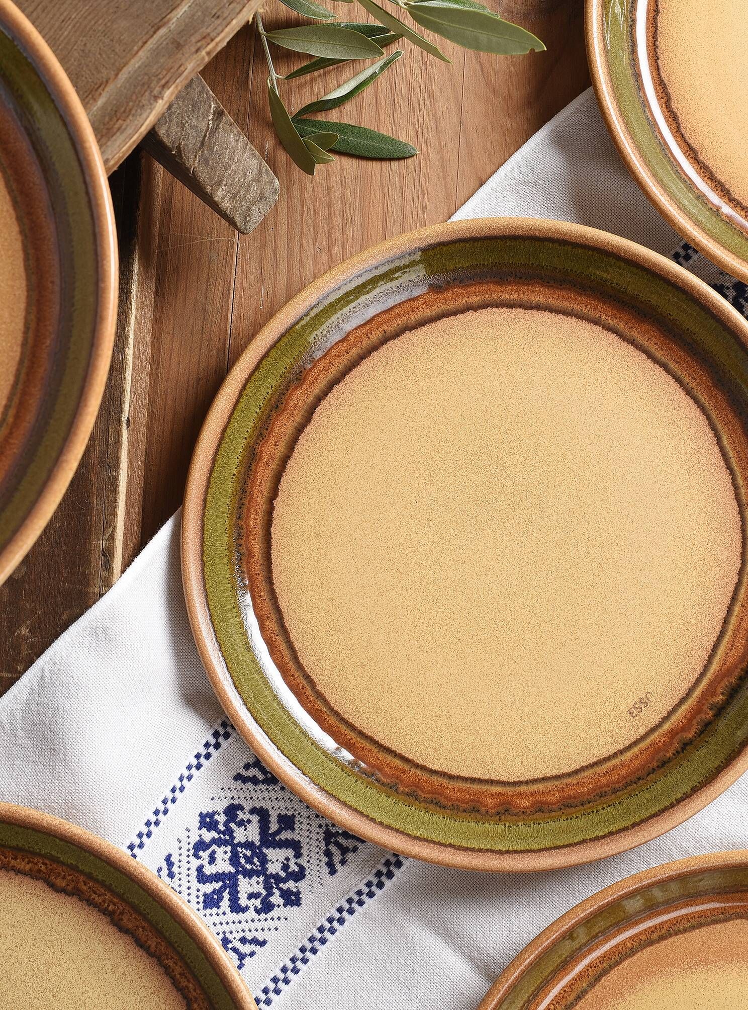 Vintage dinner plates from the 70s, in glazed stoneware, stamped Esso, Set of 6.