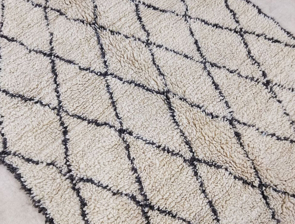 Moroccan Berber Carpet 291x116cm