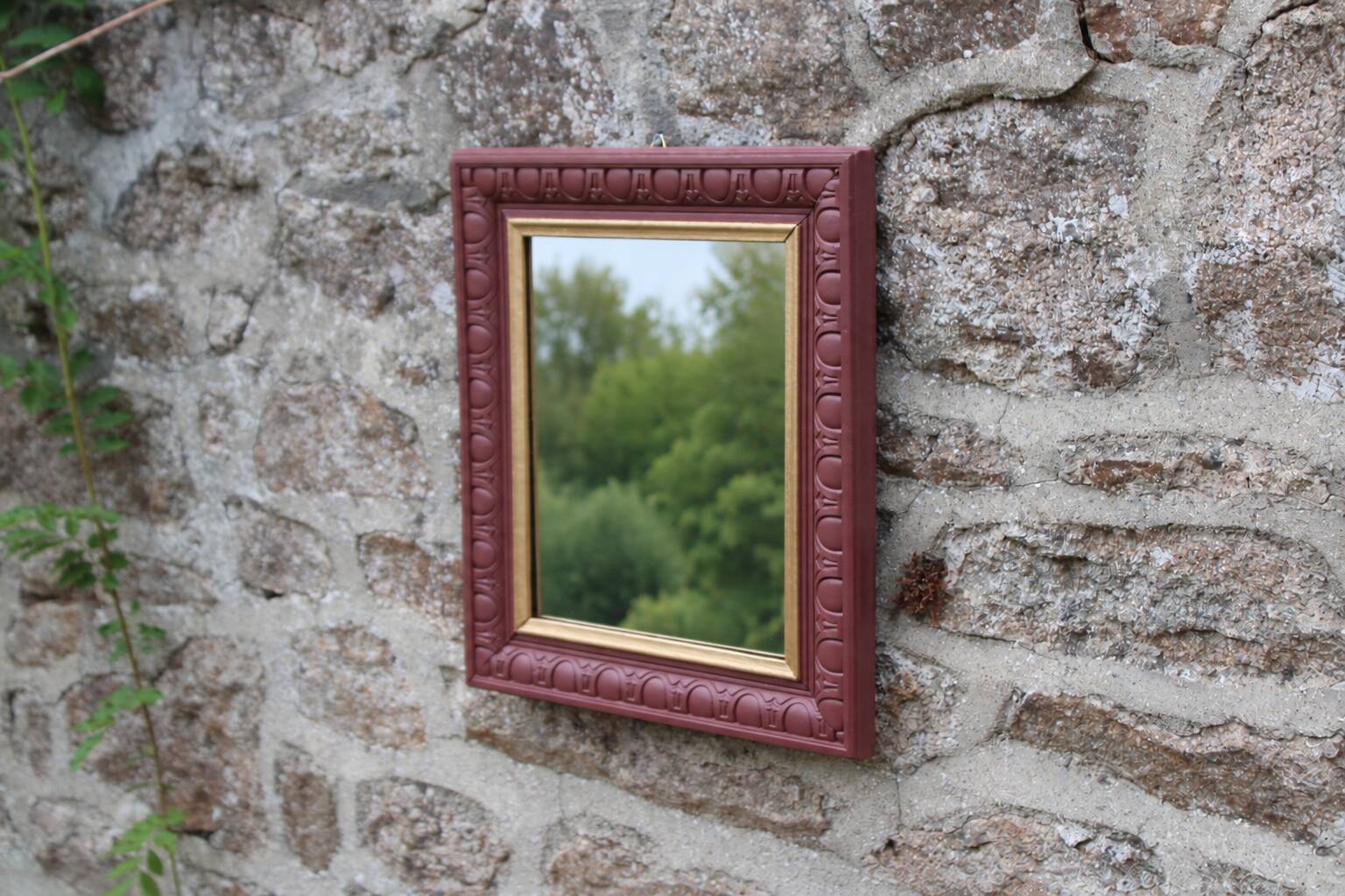 Vintage wall mirror in carved wood, burgundy and gold – Art Deco style – H4