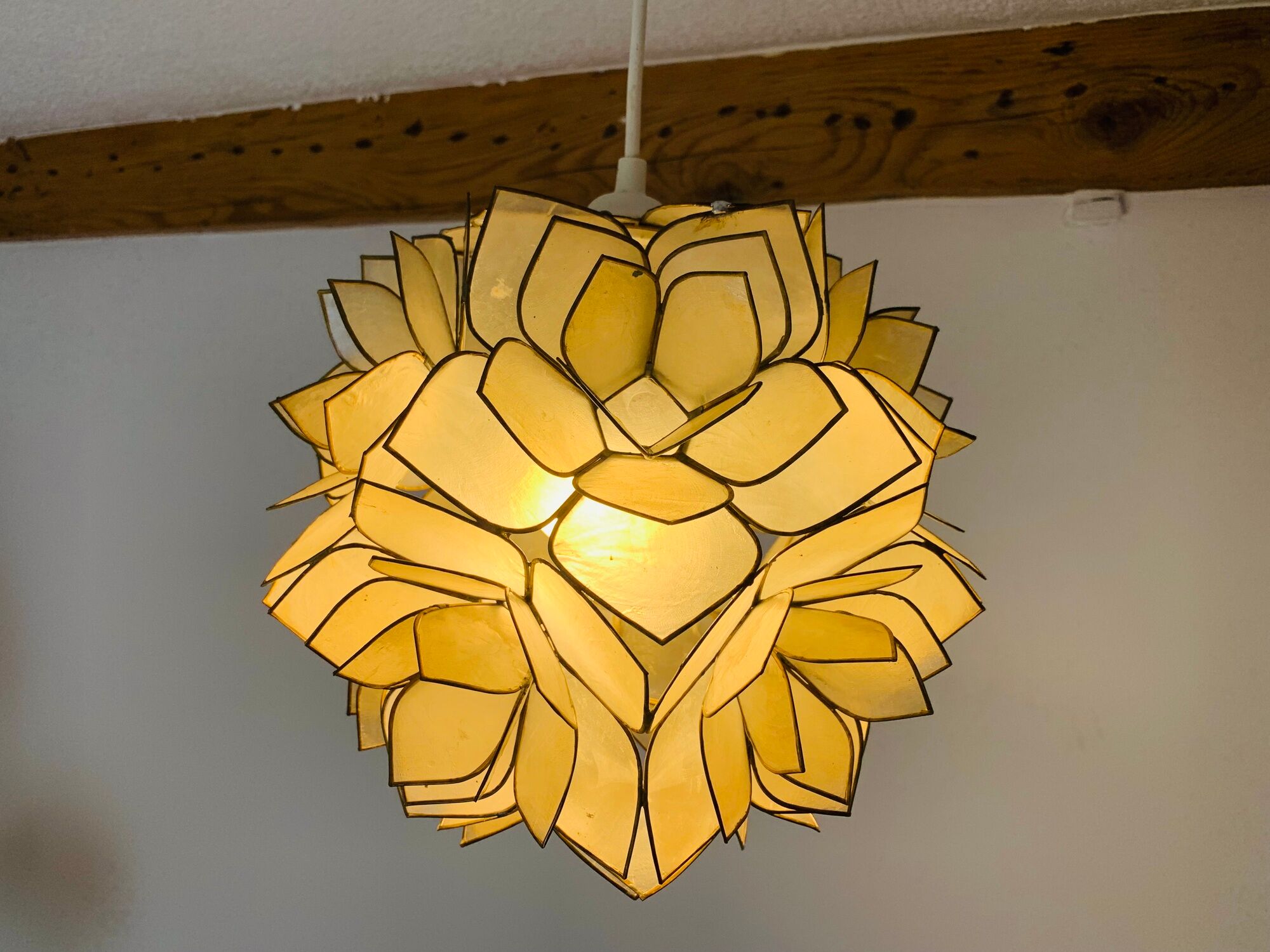 Mother-of-pearl flower suspension Rausch Capiz Germany, 70s