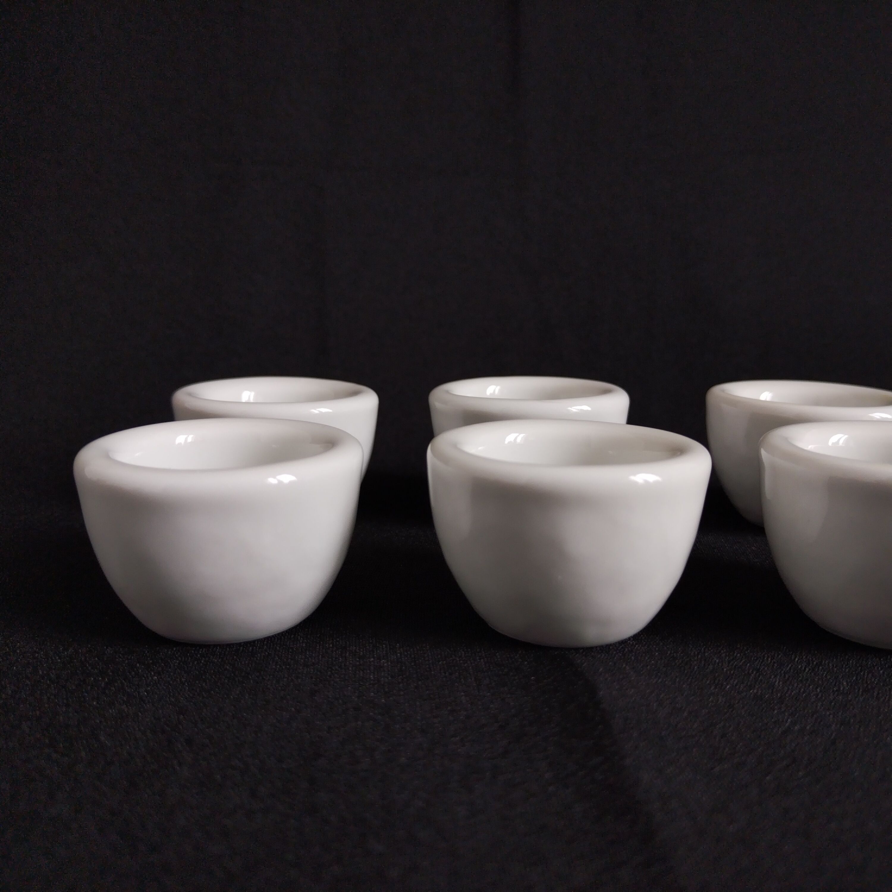 Set of 6 shells in white French porcelain, renowned brand PILLIVUYT since 1818
