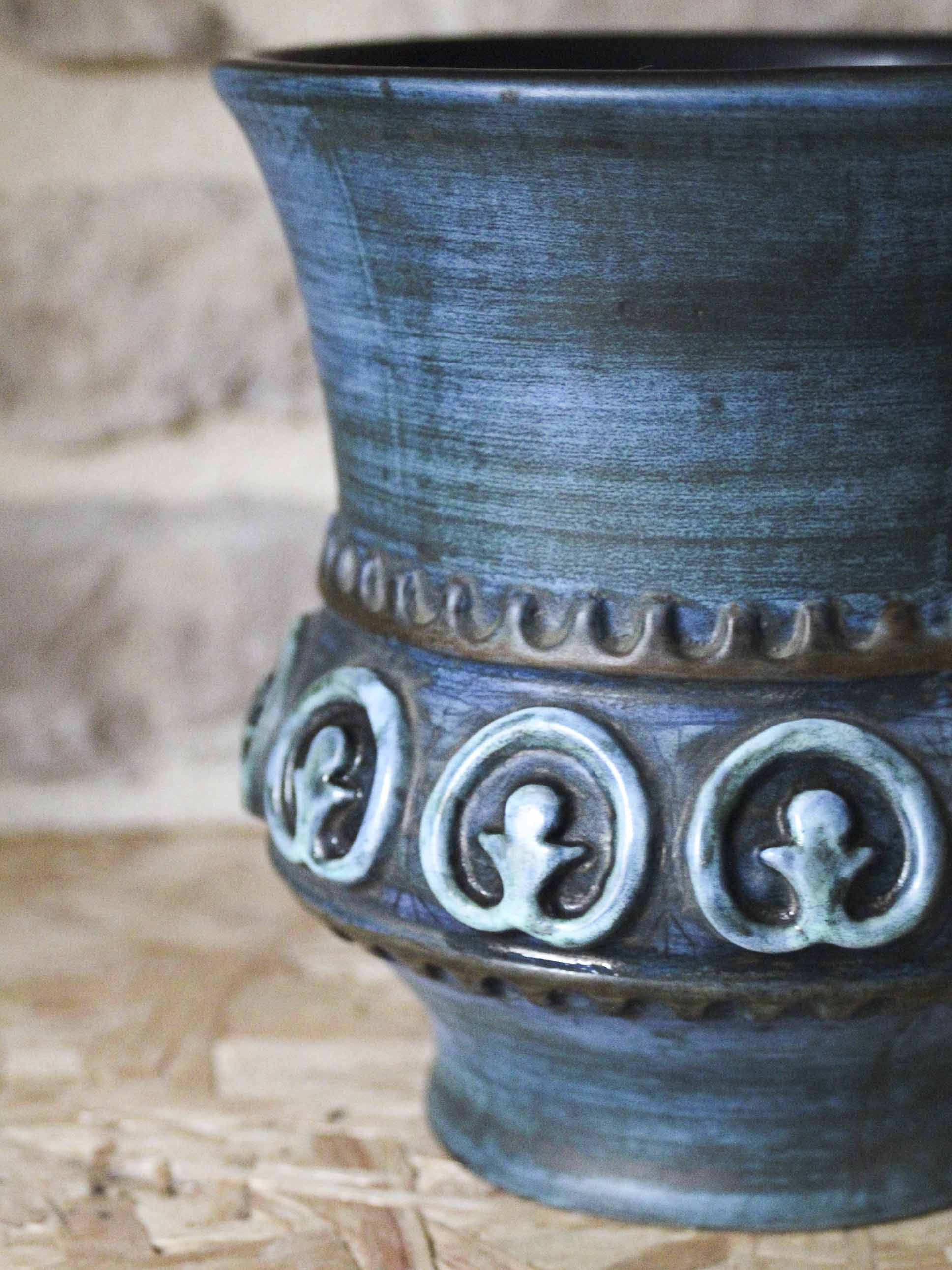 Ceramic vase by Jean de Lespinasse