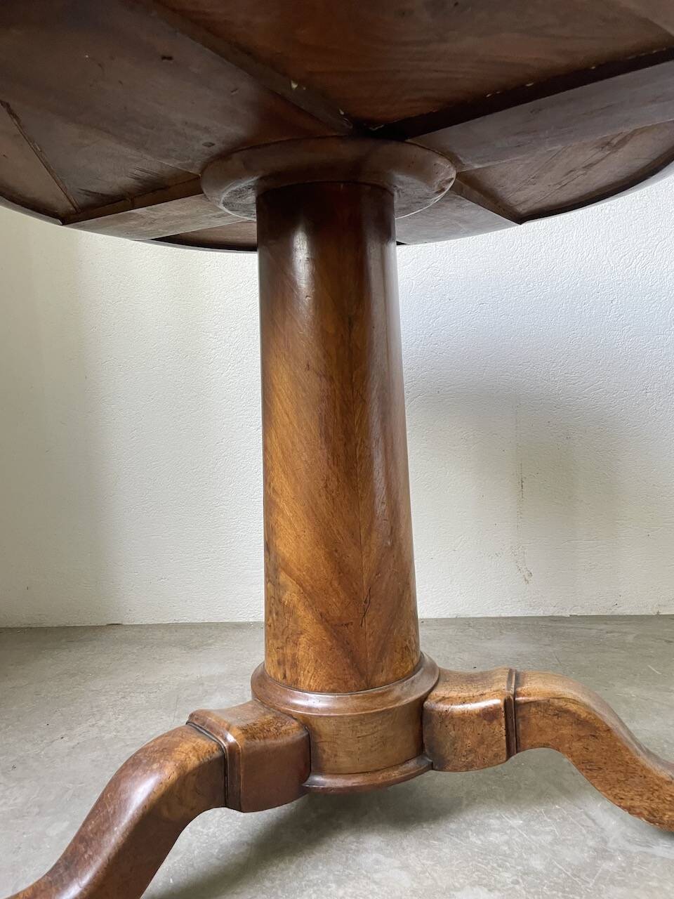 Empire walnut and marble pedestal table, late 19th century
