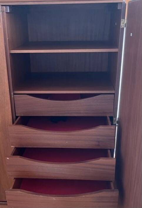 Armoire scandinave vintage en teck