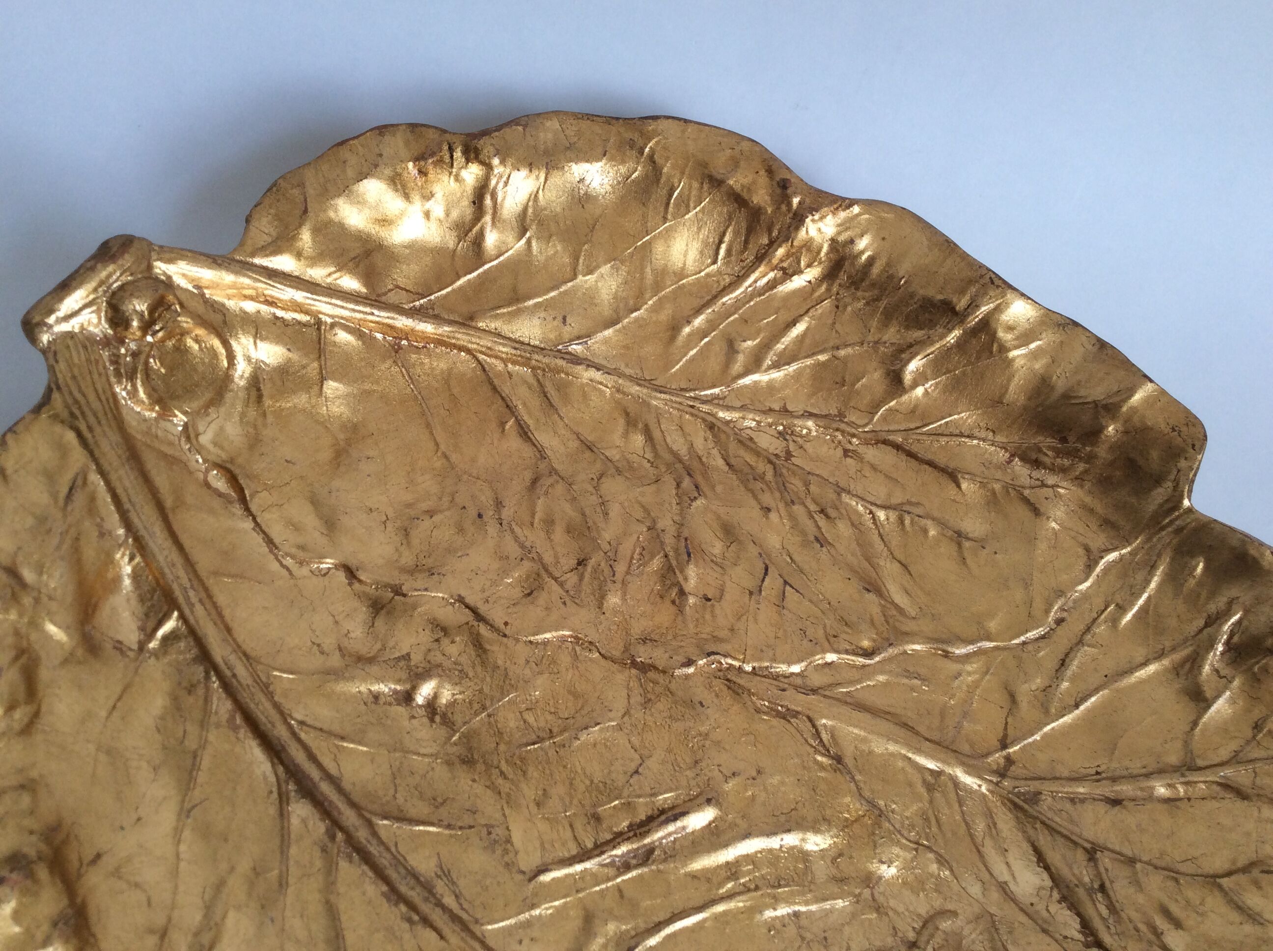 Empty Pocket leaves gilded terracotta