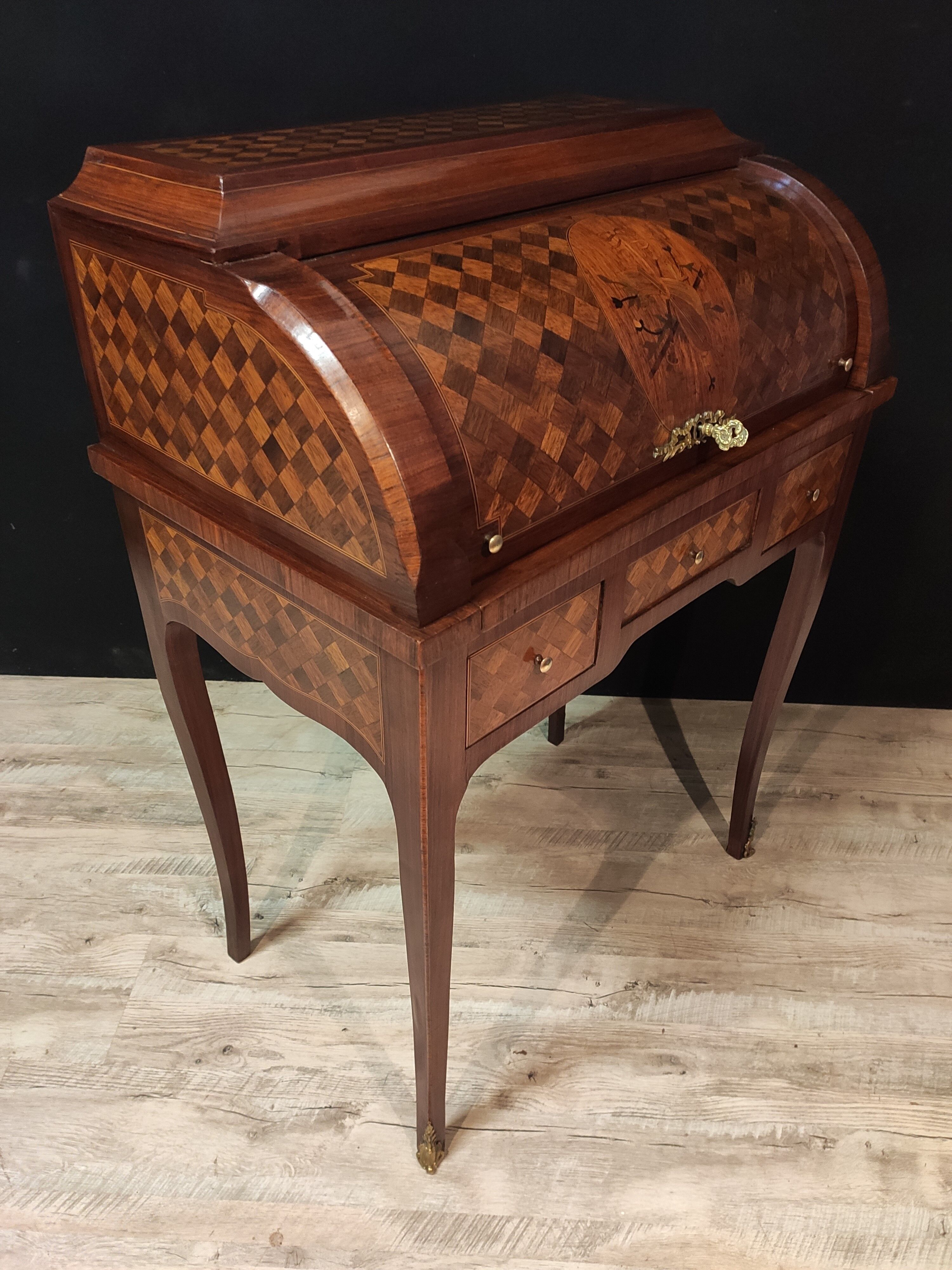 Desk at cylindre style Louis XV