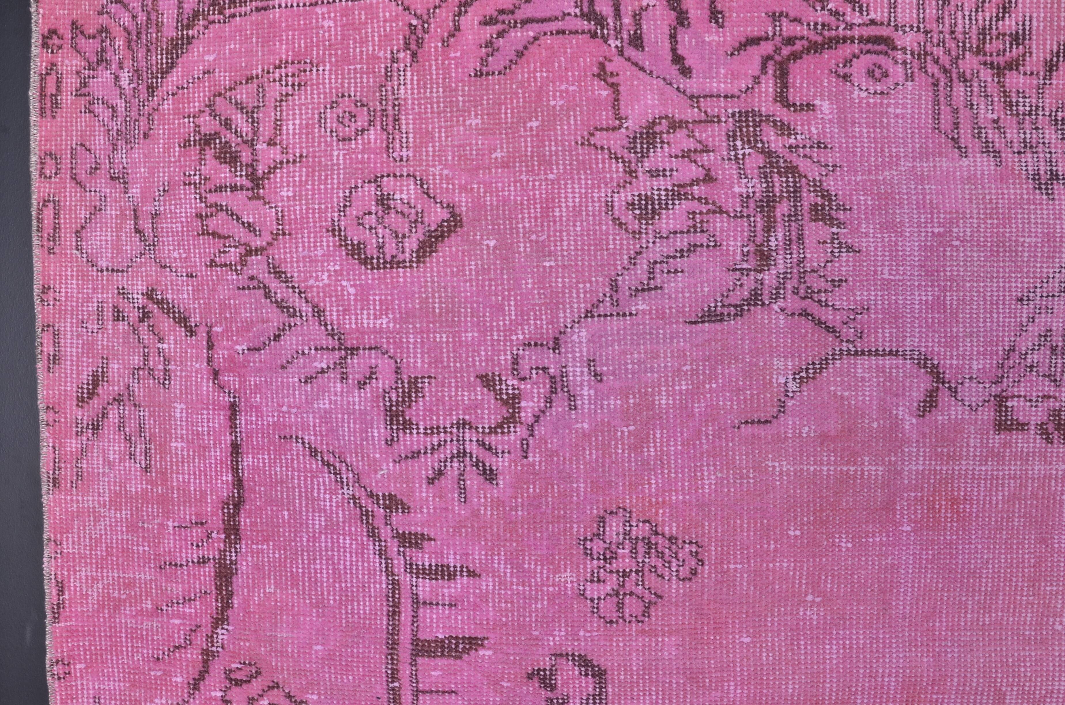 Tapis Oushak rose vintage