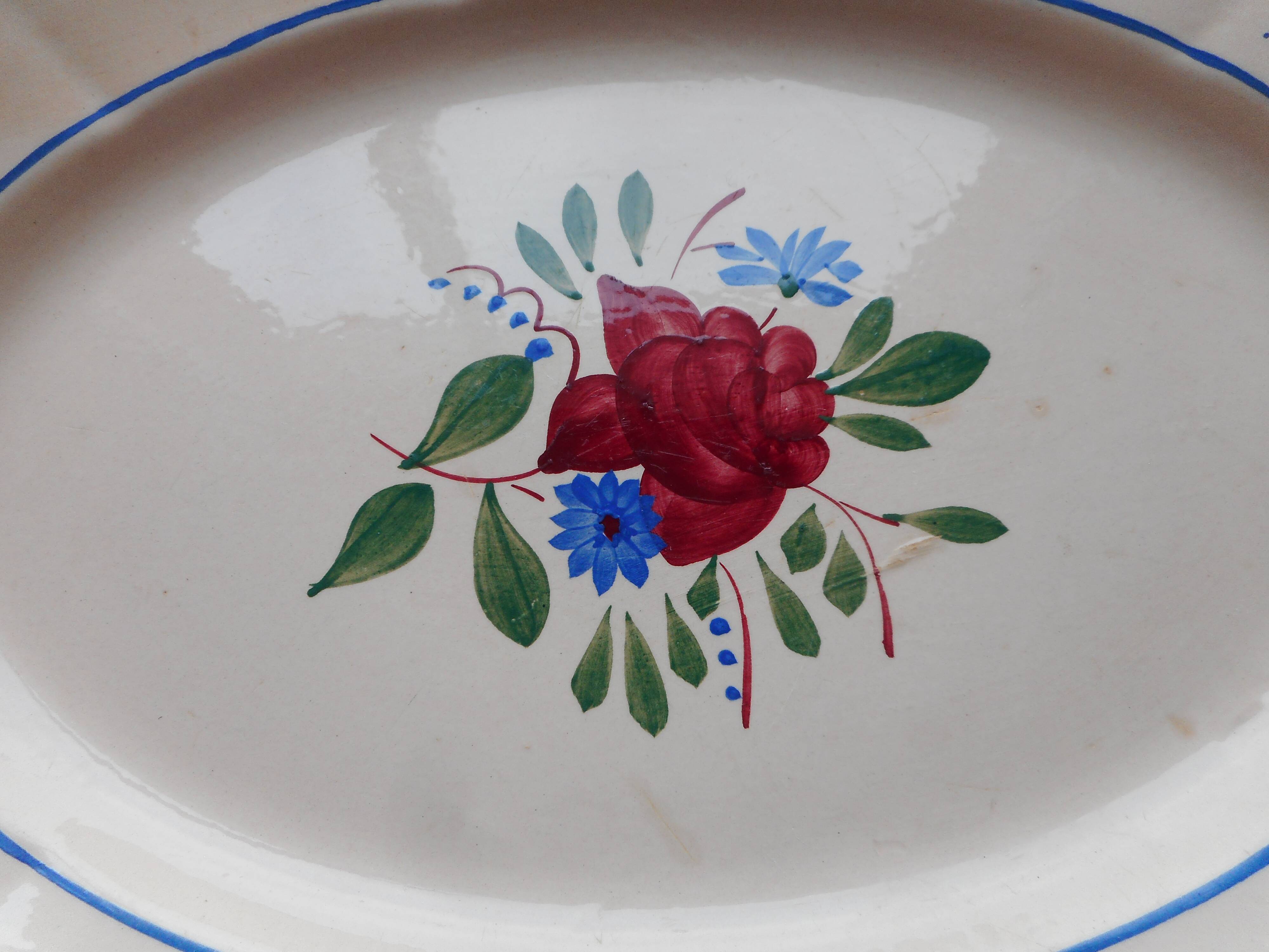 Plat ovale en faïence "Digoin"