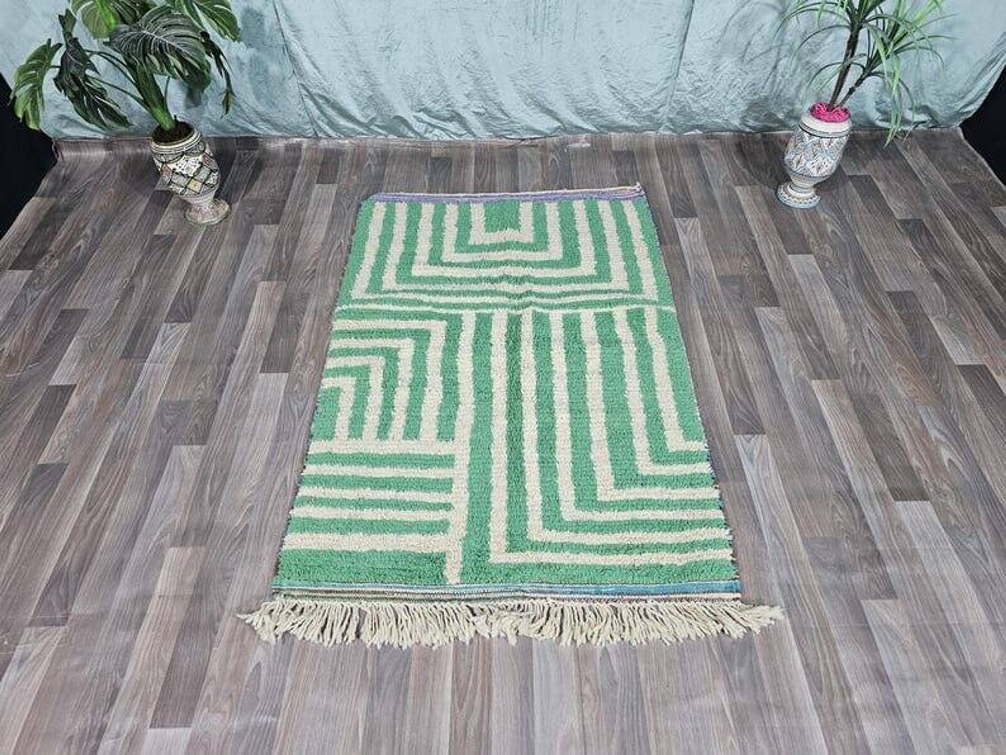 Handmade natural wool rug, size 140 x 260 cm.