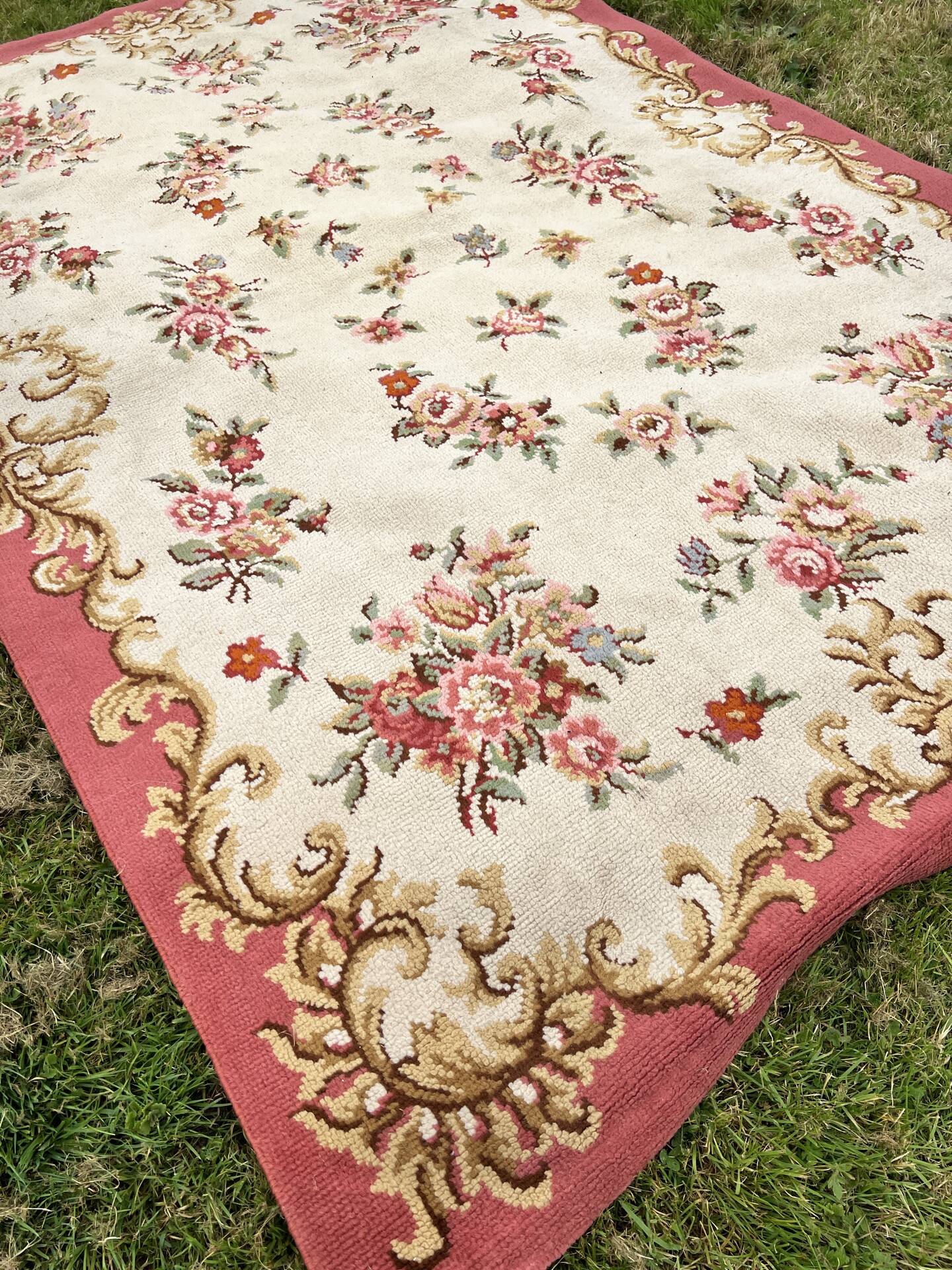 Floral carpet