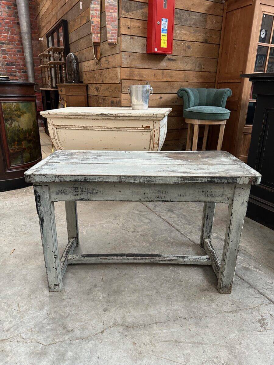 Patinated console from the early 20th century.