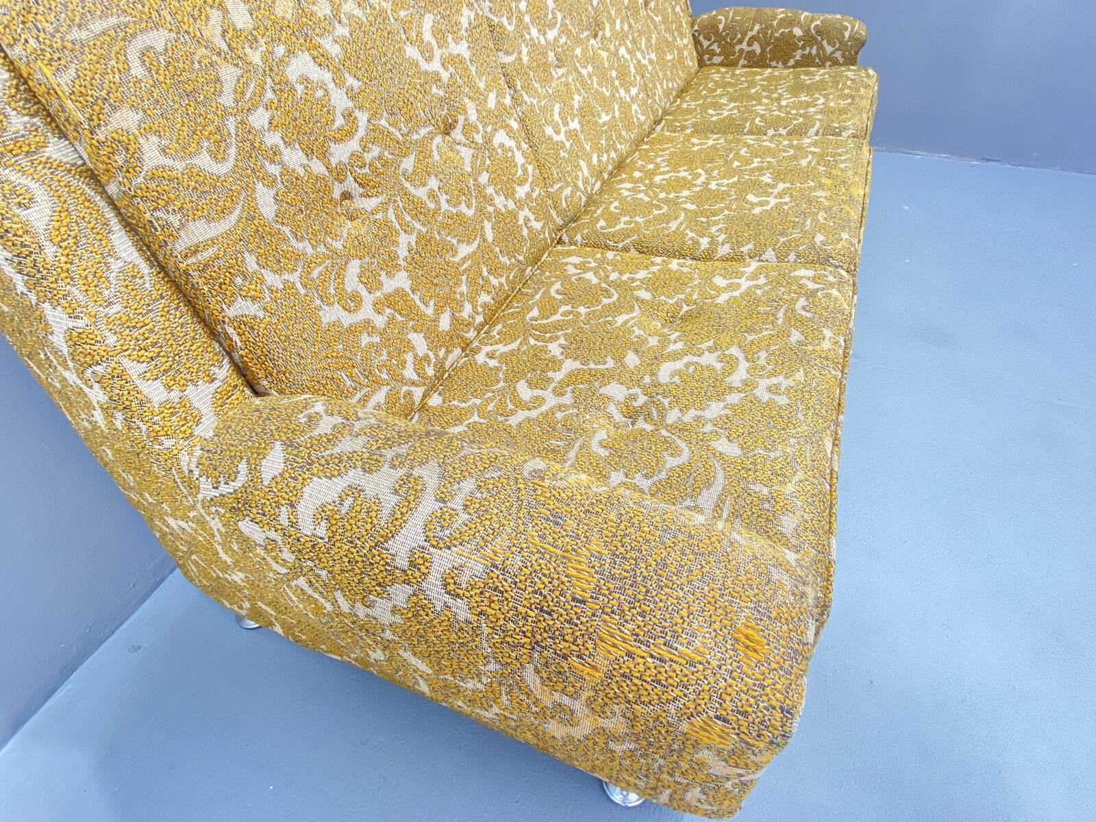 Canapé pliant rembourré du milieu du siècle, années 1970, Europe centrale