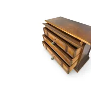 Elegant antique Italian chest of drawers, dating from the 20th century